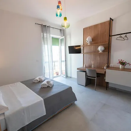 Le Di Tramontana-vista Mare 住宿加早餐酒店